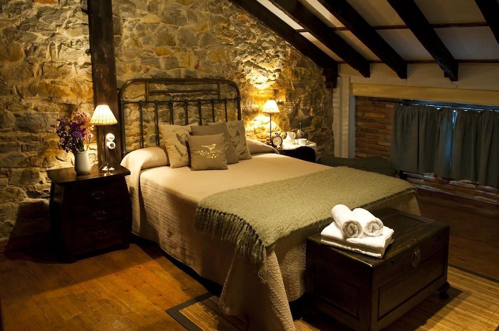Posada Santa Ana Suances Bagian luar foto